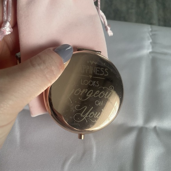 Happiness Looks Gorgeous On You Metallic Rose Colored Compact Double Mirror - Picture 1 of 7